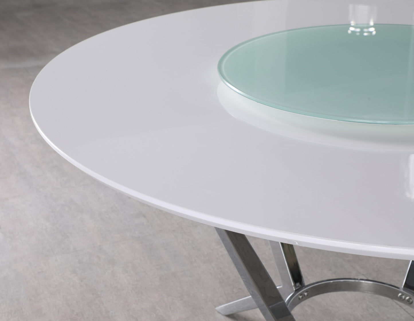 WHITE - DINING TABLE W/LAZY SUSAN