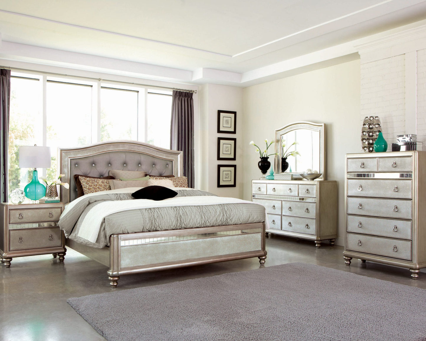 METALLIC PLATINUM - BED