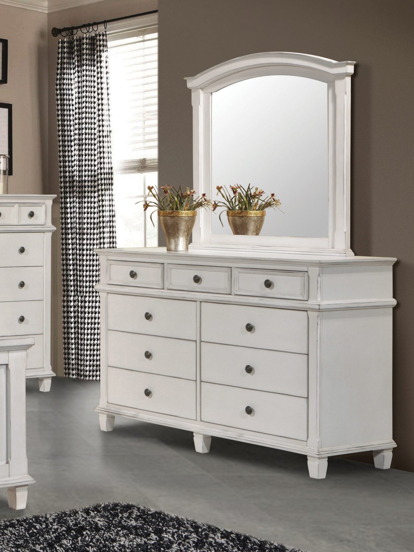 ANTIQUE WHITE - DRESSER