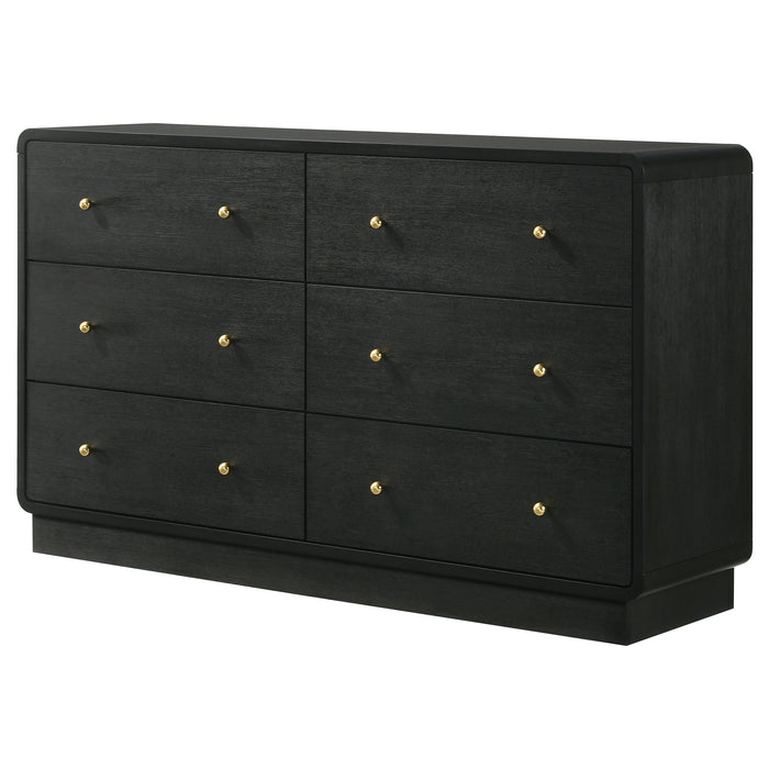 Cavelle Dresser