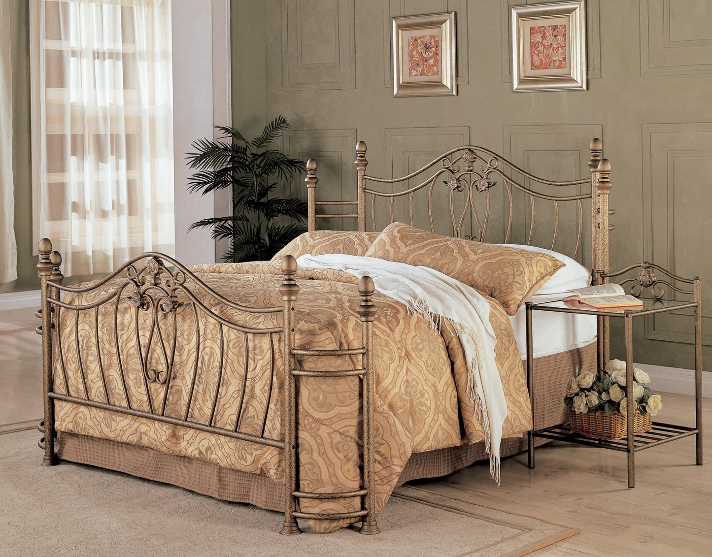 ANTIQUE BRUSHED GOLD - BED