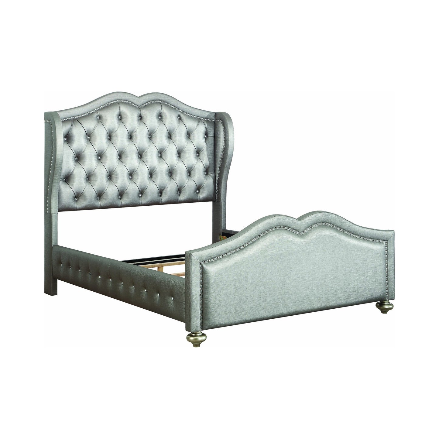 METALLIC SILVER - TUFTED BED