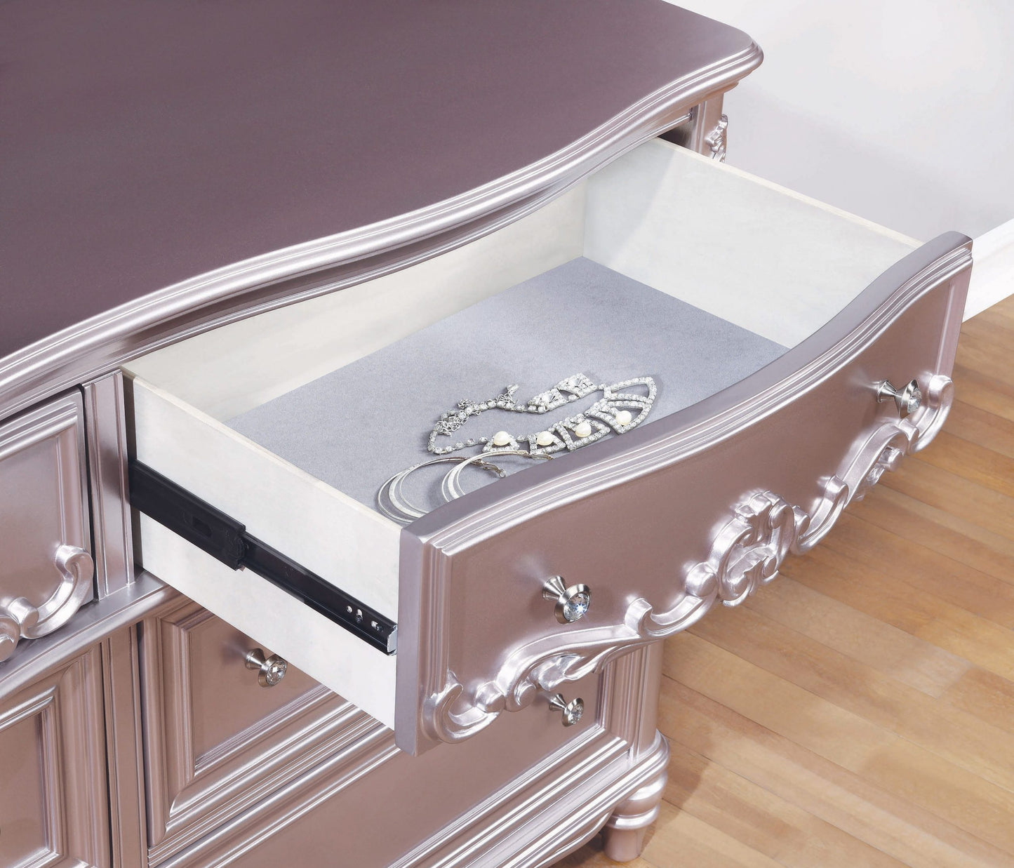 METALLIC LILAC - DRESSER