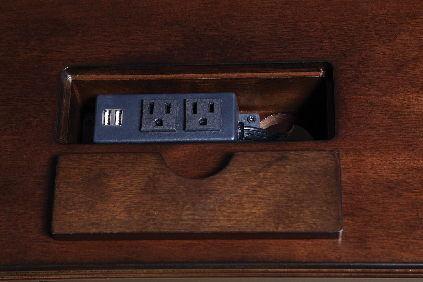 RED BROWN - OFFICE DESK WITH OUTLET