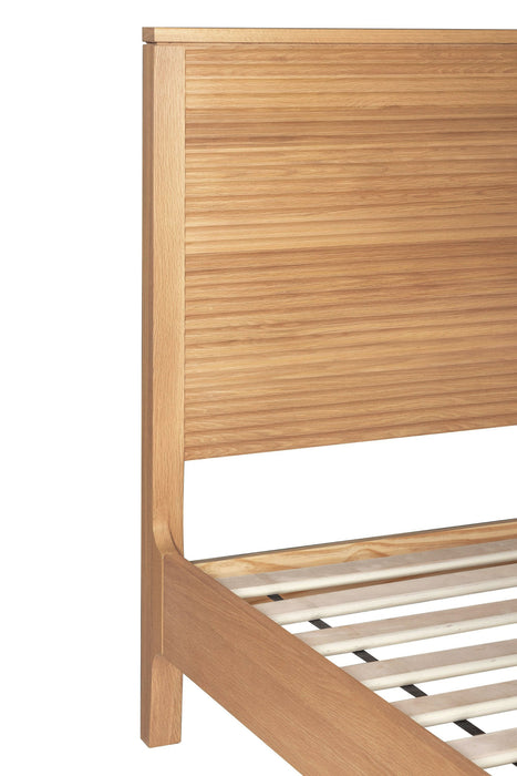 Seattle - Modern Natural Oak Bedroom Set