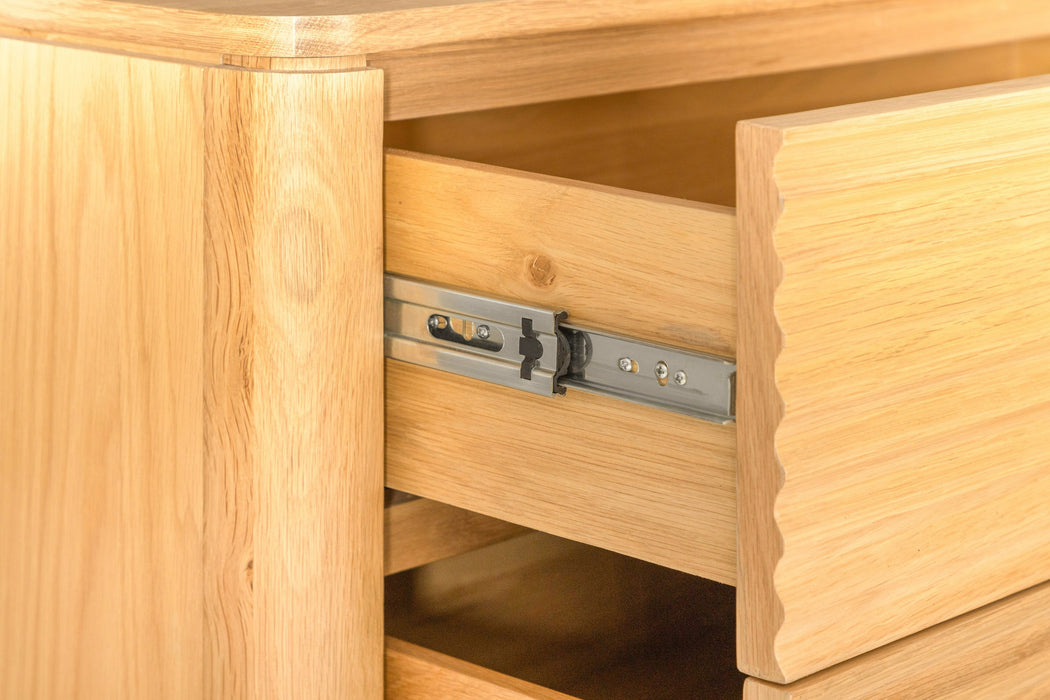 Seattle - Modern Natural Oak Dresser