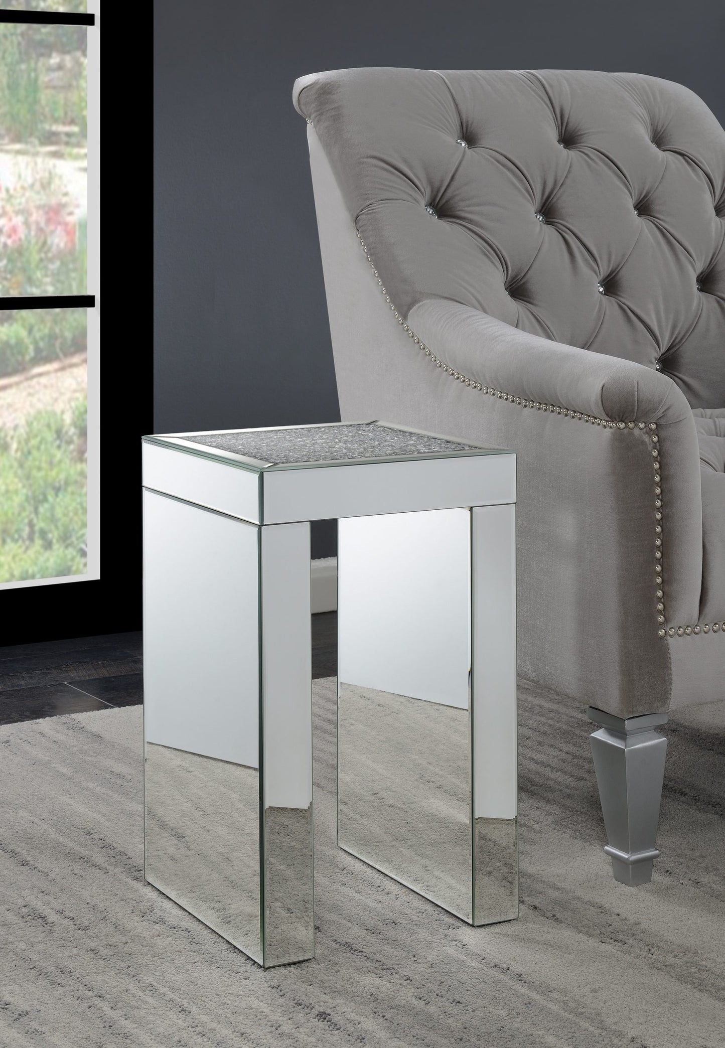 CLEAR MIRROR - ACCENT TABLE