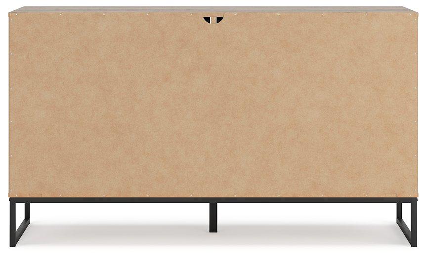 Deanlow Bedroom Package