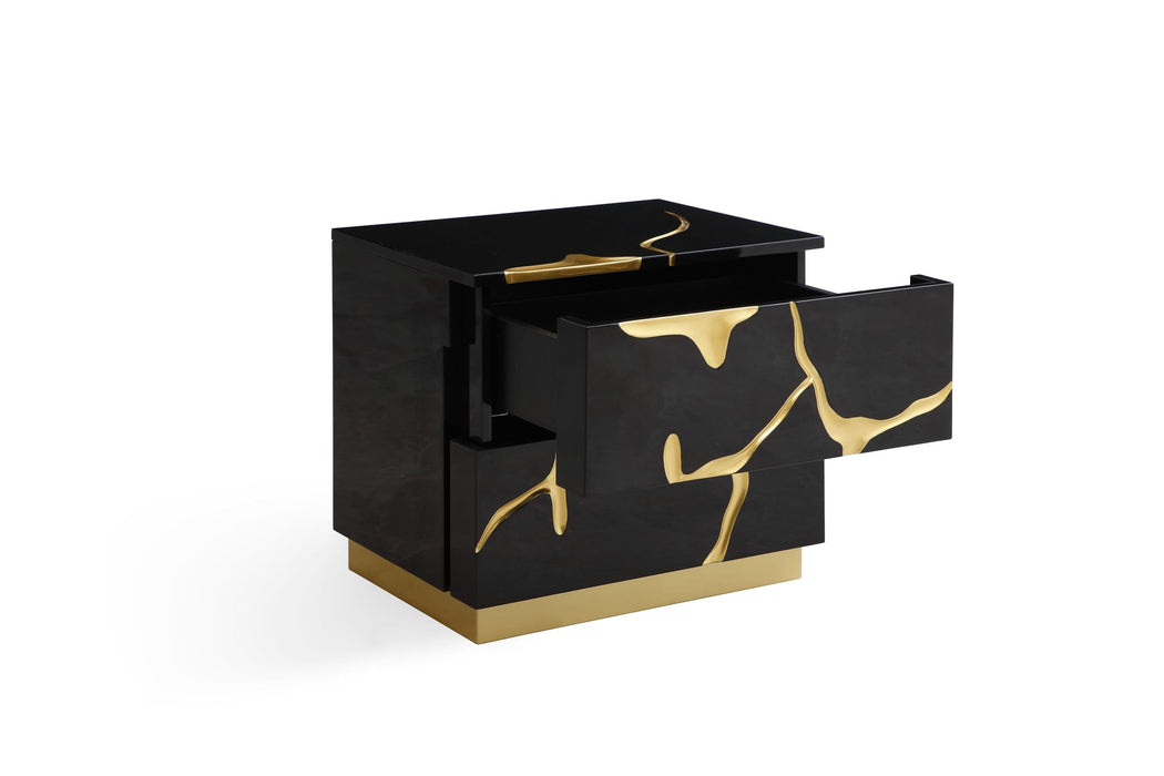 Aspen - Eastern King Modern Black + Gold Bed + Nightstands