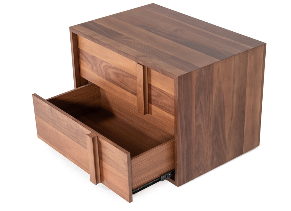 Queen Berlin - Modern Walnut Bedroom Set