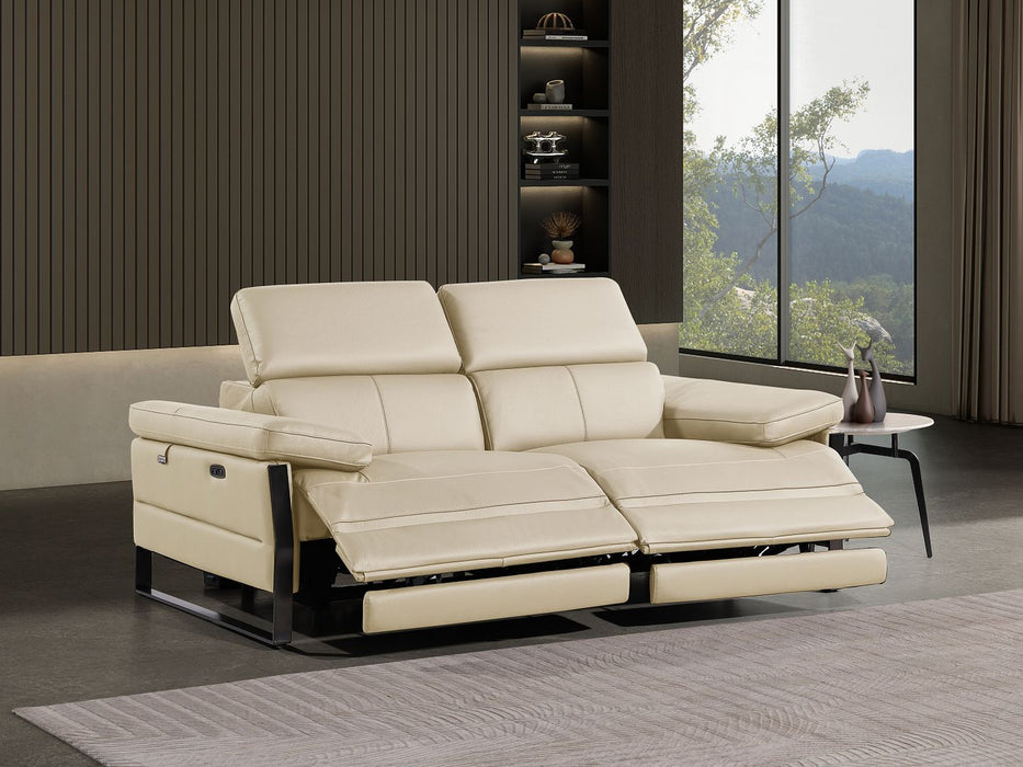 1246 loveseat feature image 1