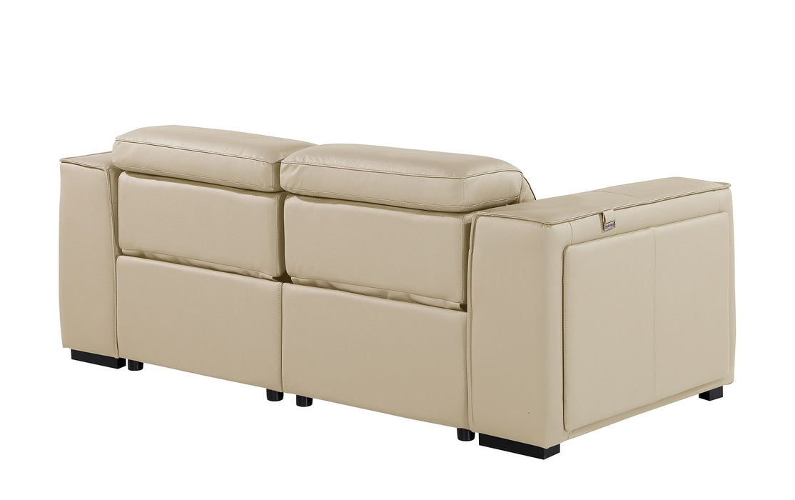 1224 loveseat feature image 5