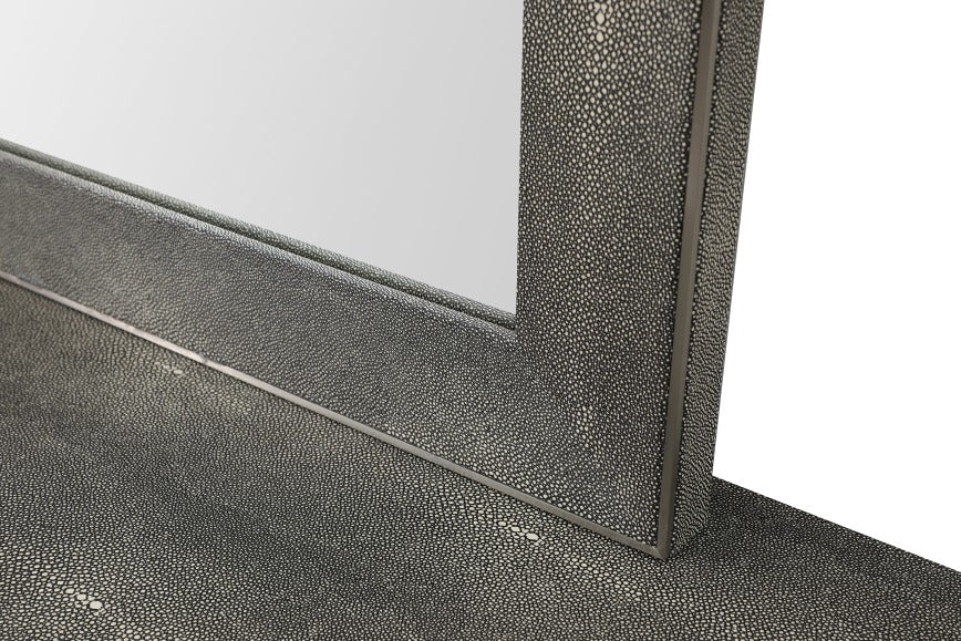 Dynasty - Eastern King Modern Shagreen Bedroom Set - 3 Drawer