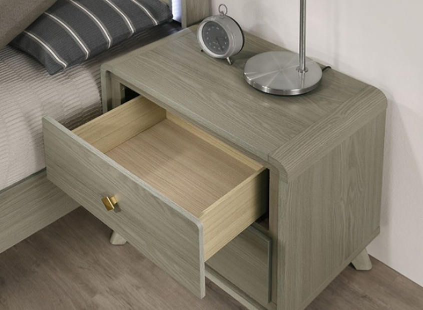 RAIN - NIGHT STAND